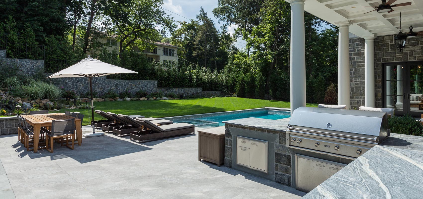 outdoor kitchen cost