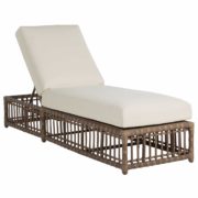 Newport Chaise Summer Classics